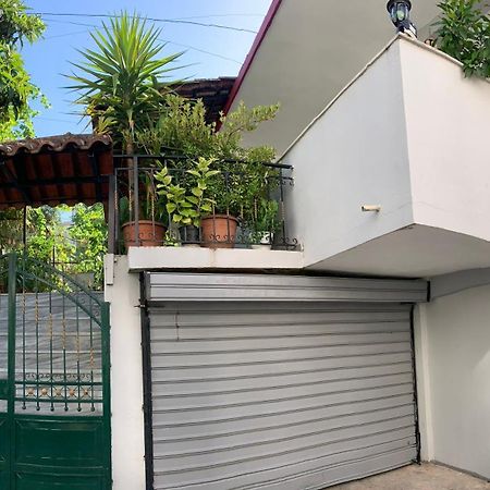 Gjirokastër Christina'S House With 2 Bedrooms And Free Parking מראה חיצוני תמונה