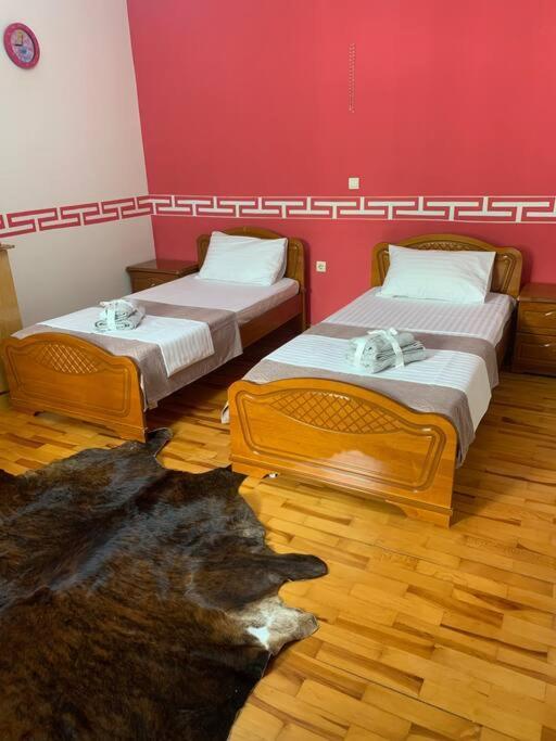Gjirokastër Christina'S House With 2 Bedrooms And Free Parking מראה חיצוני תמונה