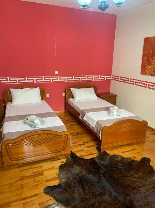 Gjirokastër Christina'S House With 2 Bedrooms And Free Parking מראה חיצוני תמונה